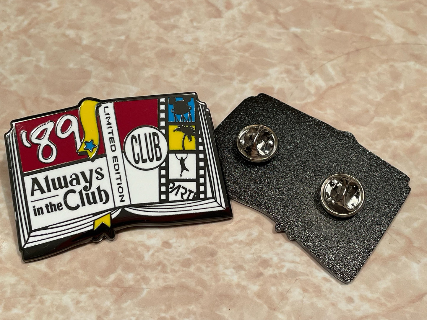 MMC'89 Book Collectors Lapel Pin (Hard Enamel)